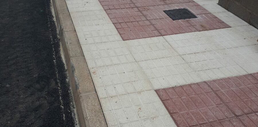 Combinación de Pastilla 6 x 3 Roja y Marfil